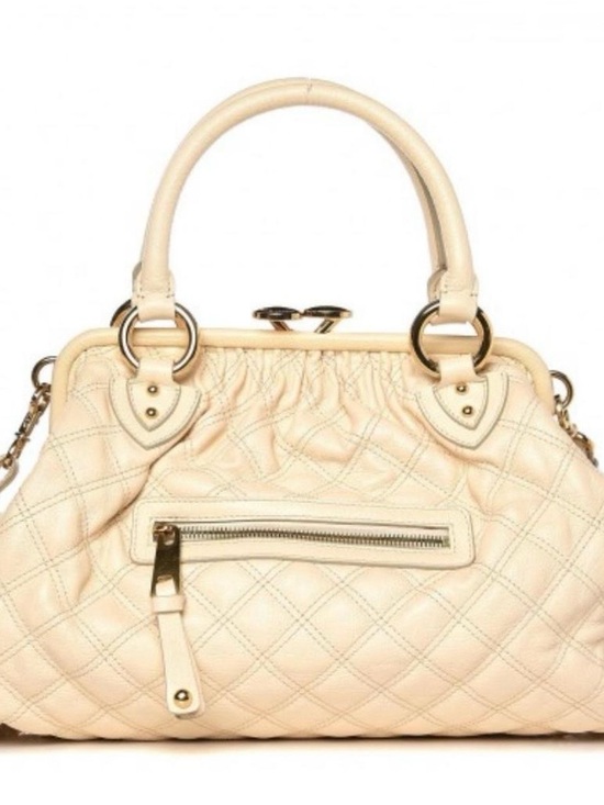 Marc Jacobs Handbags - Marc Jacobs Quilted Leather Cream Stam Bag